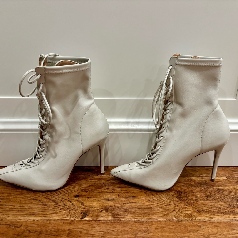 SCHUTZ White Lace-Up Women's Boots